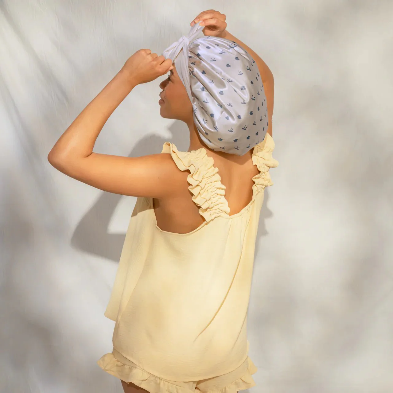 Kitsch Adjustable Oversized Satin Bonnet - Pearlized Cream & Coastal Blue Print - Image 3