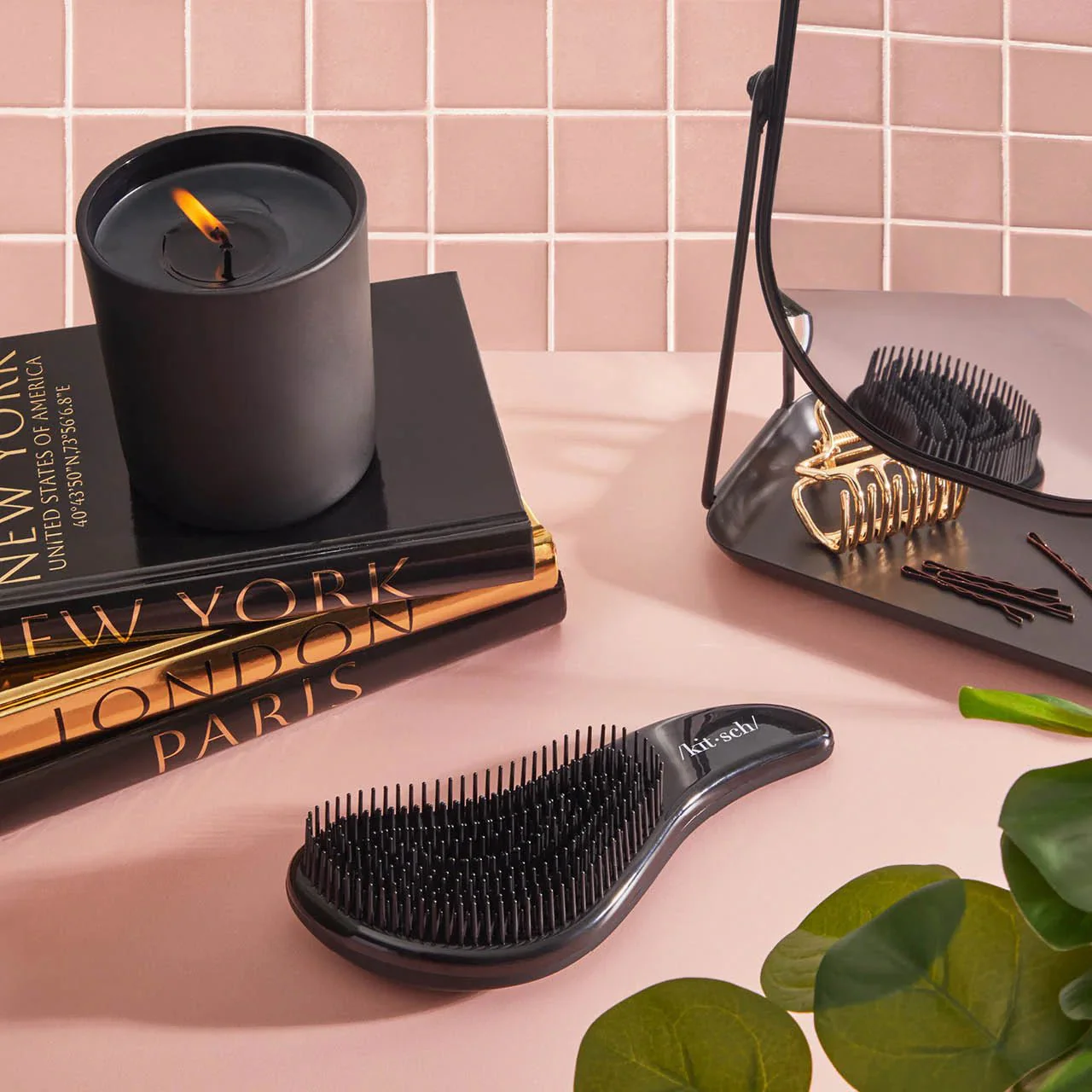 Kitsch Detangling Brush - Black - Image 5