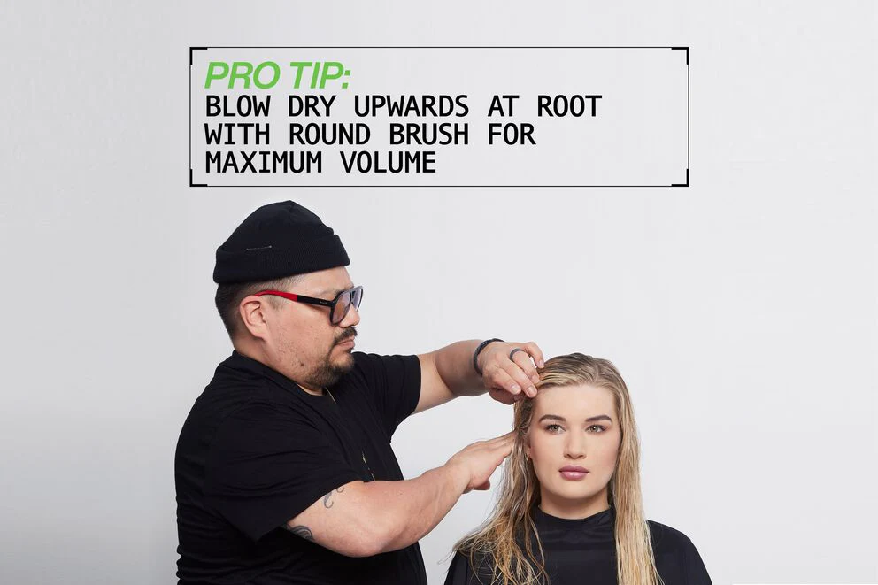 Redken Full Volume Mousse 343g - Image 3